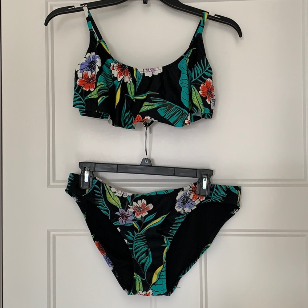 Old Navy swim suit-size large